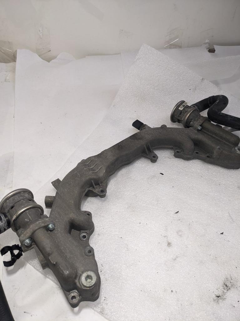 PORSCHE CAYENNE 4.5L VALVE HOUSING WITH PIPES MOUNTED 9481061514R USED R25