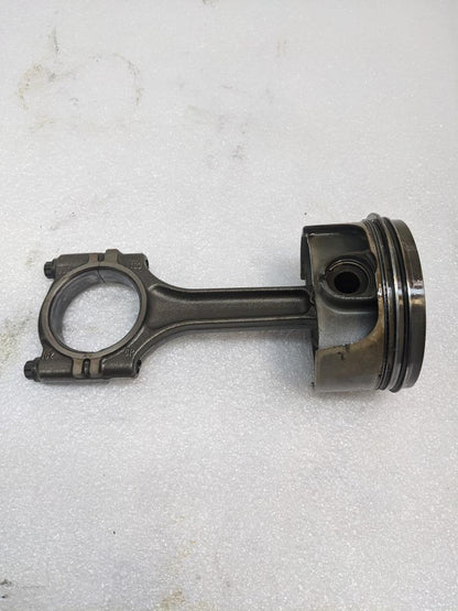 PORSCHE 911/996  CONNECTING PISTON ROD #2 9961031026R USED 996BGL2T2