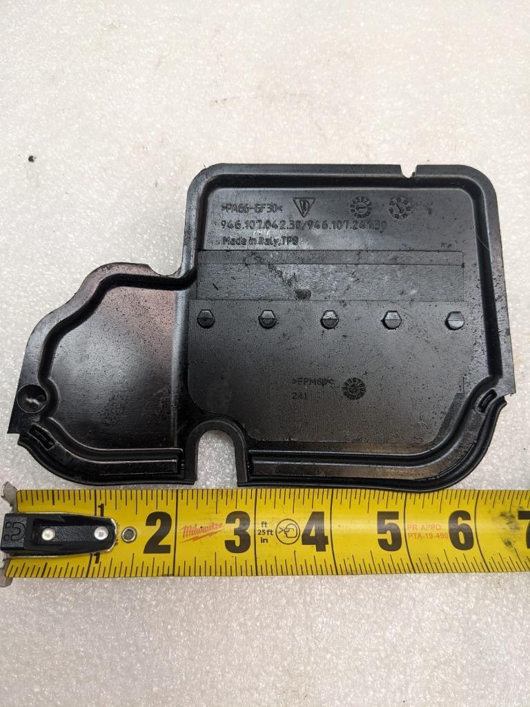 15-18 PORSCHE MACAN OIL TUB BULKHEAD 94610704230 USED R21