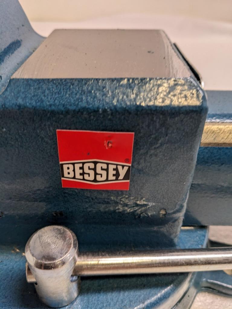 BESSEY BV-DF6SB BENCH VISE 6" WIDE 7" OPEN 90K PSI 360 SWIVEL NO HANDLE NEW H1