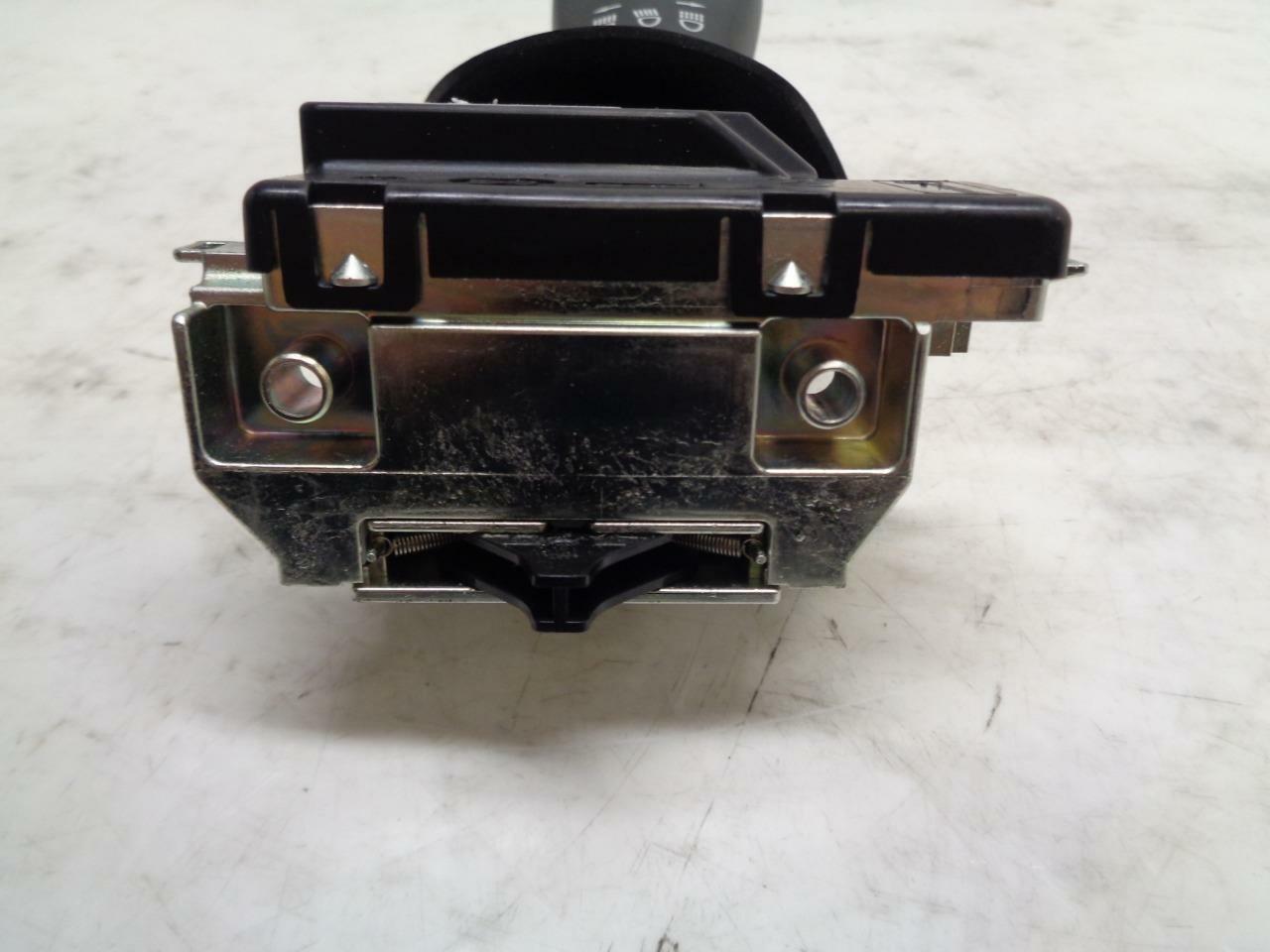 NEW FREIGHTLINER CASCADIA TURN SIGNAL/WIPER SWITCH 06-89334-002 13