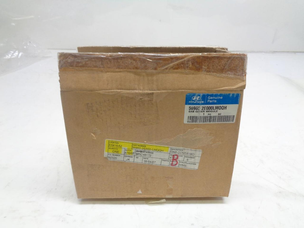 BRAND NEW HYUNDAI OEM DAB COVER MODULE 56960-2E000-LMQQH R18T1