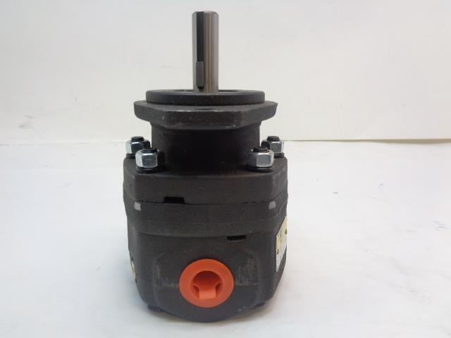 NEW PARKER HYDRAULIC PUMP/MOTOR M2B16912T20NB R33