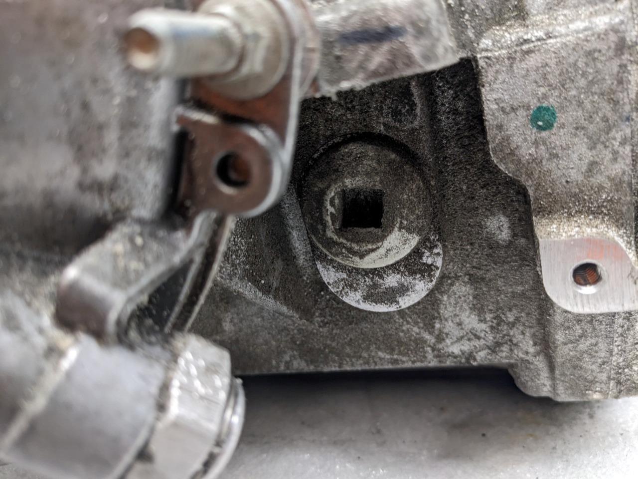 GM 23255922 CARRIER ASSEMBLY DIFFERENTIAL FOR 2015-2016 USED B1B2