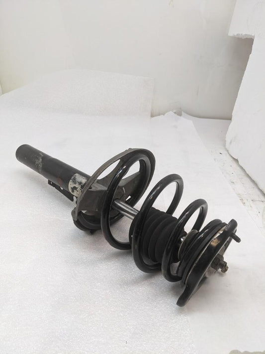 PORSCHE 911/996 LEFT FRONT STURT WITH SPRING 99634304318 USED R23