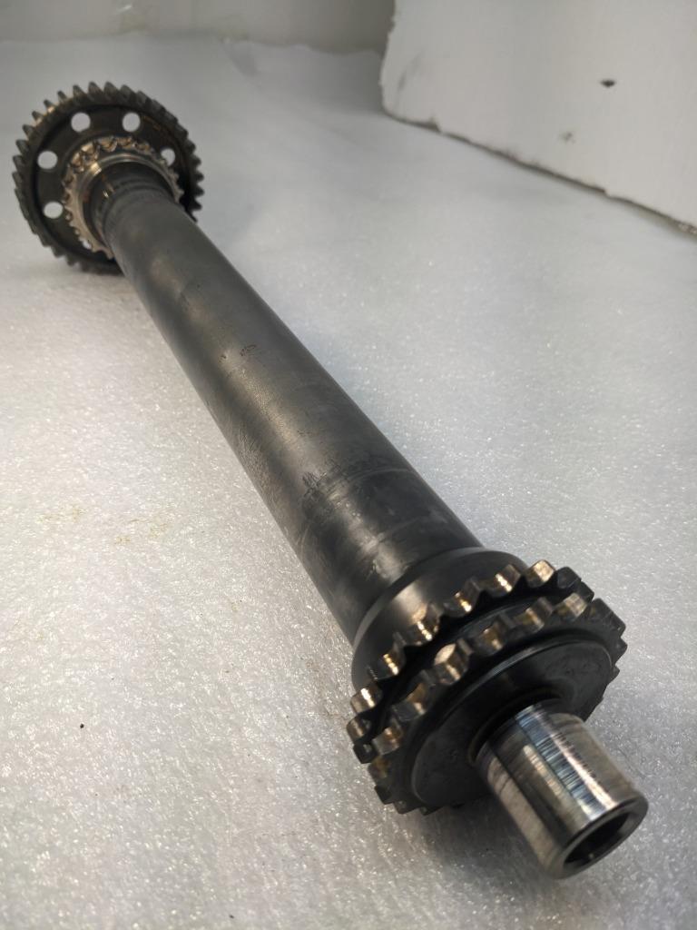 PORSCHE 911 996 INTERMEDIATE CAMSHAFT 99610501565 GENUINE USED 996GL2T1