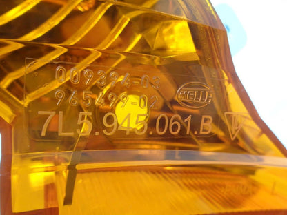 GENUINE PORSCHE CAYENNE 08-10 LEFT SIDE MARKER LIGHT 955.631.035.10  R24T1