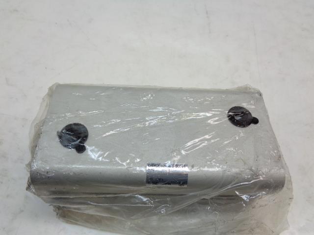 NEW SMC PNEUMATIC CYLINDER CHDKDB50-100-DCQ9157Q R32T2