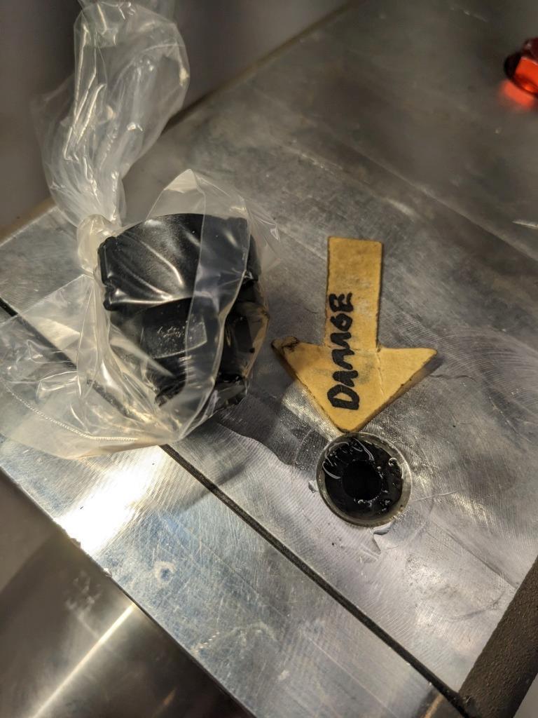 BERT HEAVY DUTY STAINLESS STEEL TRANSMISSSION B6192 P1060773 31-SPLINE USED B2