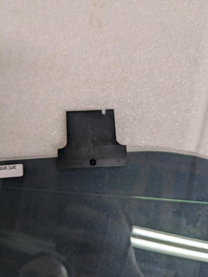 PORSCHE 95854261113 DOOR GLASS FOR CAYENNE 2011-2018 NEW PGB2