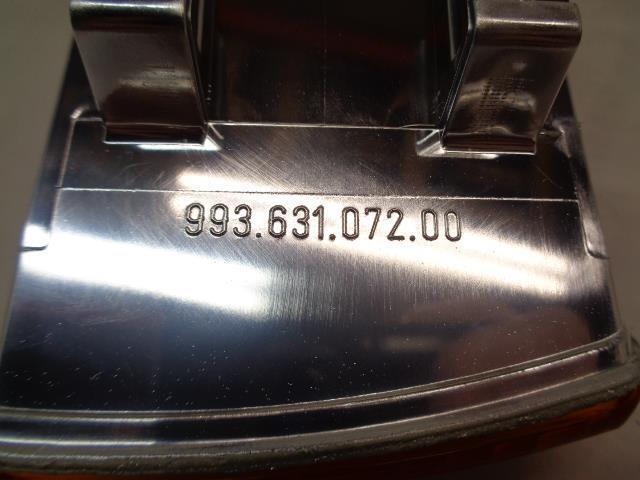 NEW PORSCHE 911 993 '94-'98  RIGHT TURN SIGNAL ASSEMBLY 993 631 072 00 R25T3