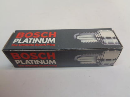 BRAND NEW BOSCH PLATINUM 1993 CADILAC SPARK PLUG 8-PACK 6241 R13T3