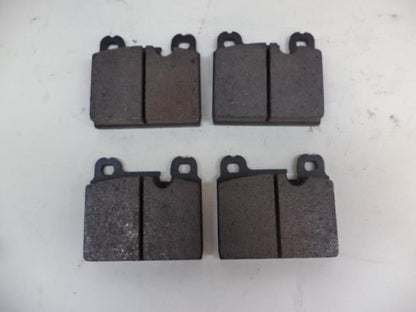 NEW SET OF GENUINE PORSCHE FRONT BRAKE PADS 911 351 950 03 R20T5