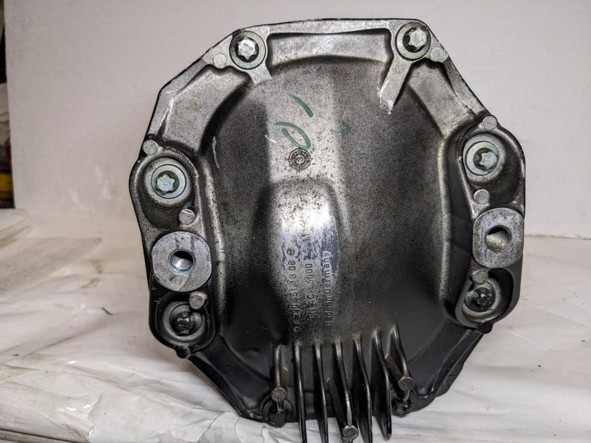 04-06 MERCEDES SL500 DIFFERENTIAL DIFF REAR AXLE CARRIER 2303510305 USEDBSIG1