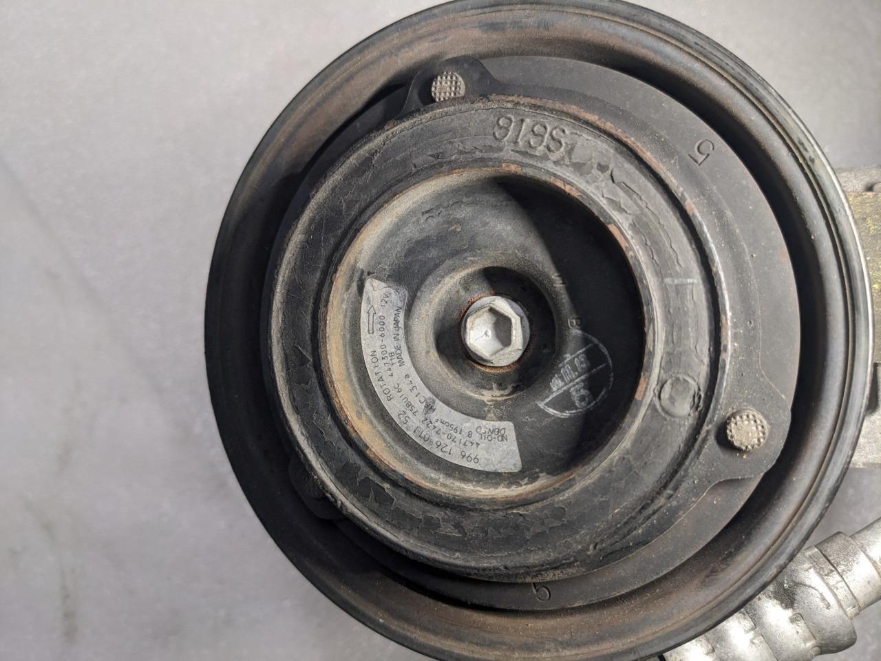 PORSCHE 911/986 BOXSTER A/C PUMP COMPRESSOR 99612601152 USED 996B.G.L.