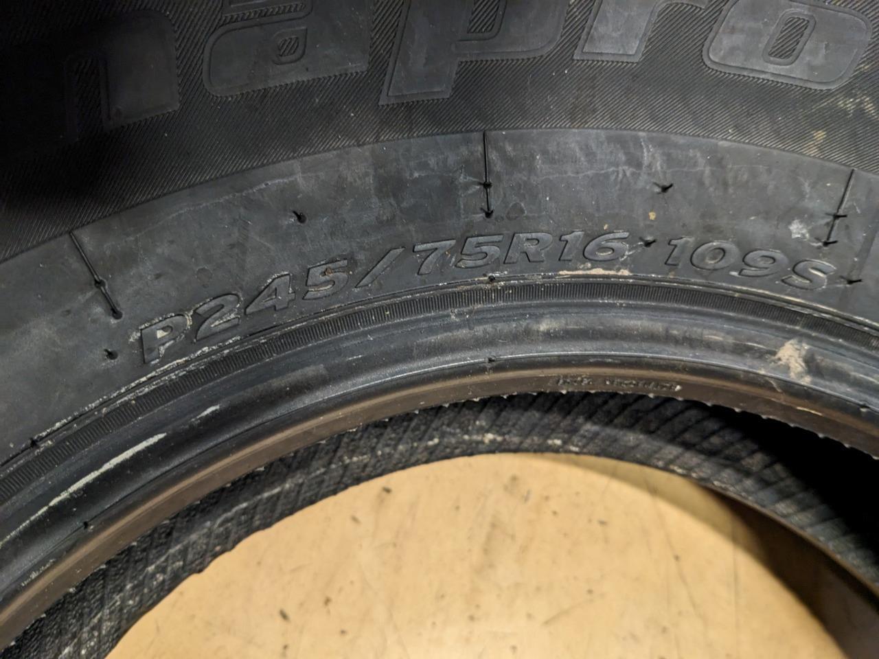 DAMAMGED MOUNTED HANKOOK DYNAPRO HT BSW P 245 75 16 109S SL TIRE 1015220 CQ2