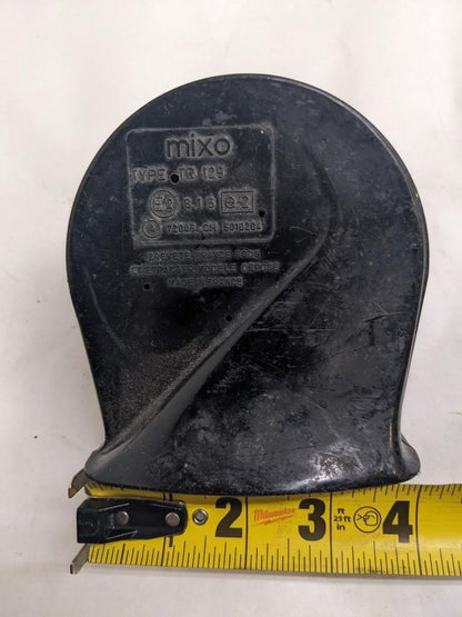 PORSCHE 84-91 944 LOW PITCH TONE ELECTRIC HORN SIREN MIXO TR129 #4 USED R21T2