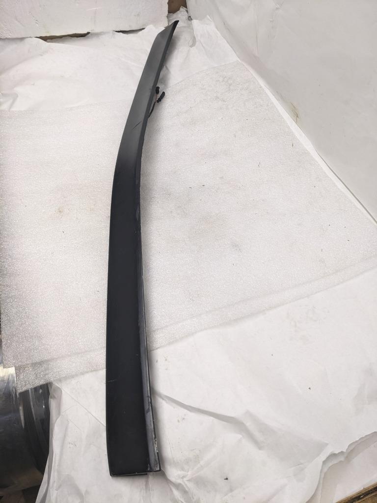 DAMAGED PORSCHE 9445121030003C REAR SPOILER RALLY BLACK FOR PORSCHE 968 USED R24