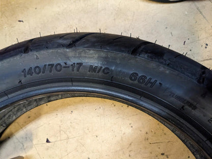 IRC ROAD WINNER RX -02 140 70 17 66H REAR MOTORCYCLE TIRE 313236 CQ3
