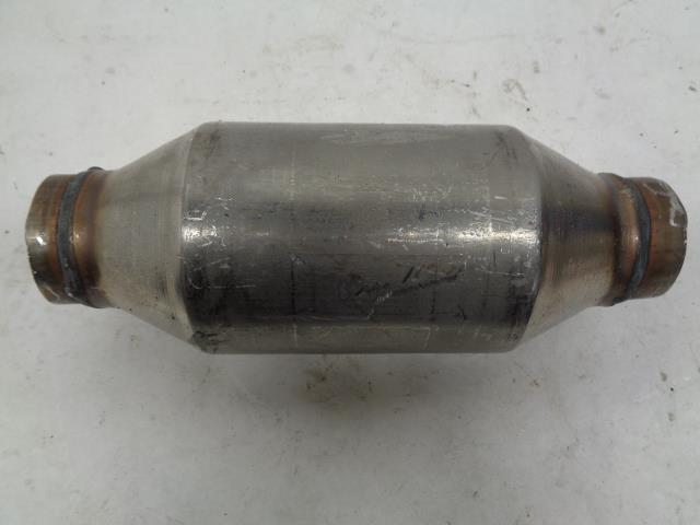 UNKNOWN CATALYTIC CONVERTER N/CE 99000 C318 325000414M R19