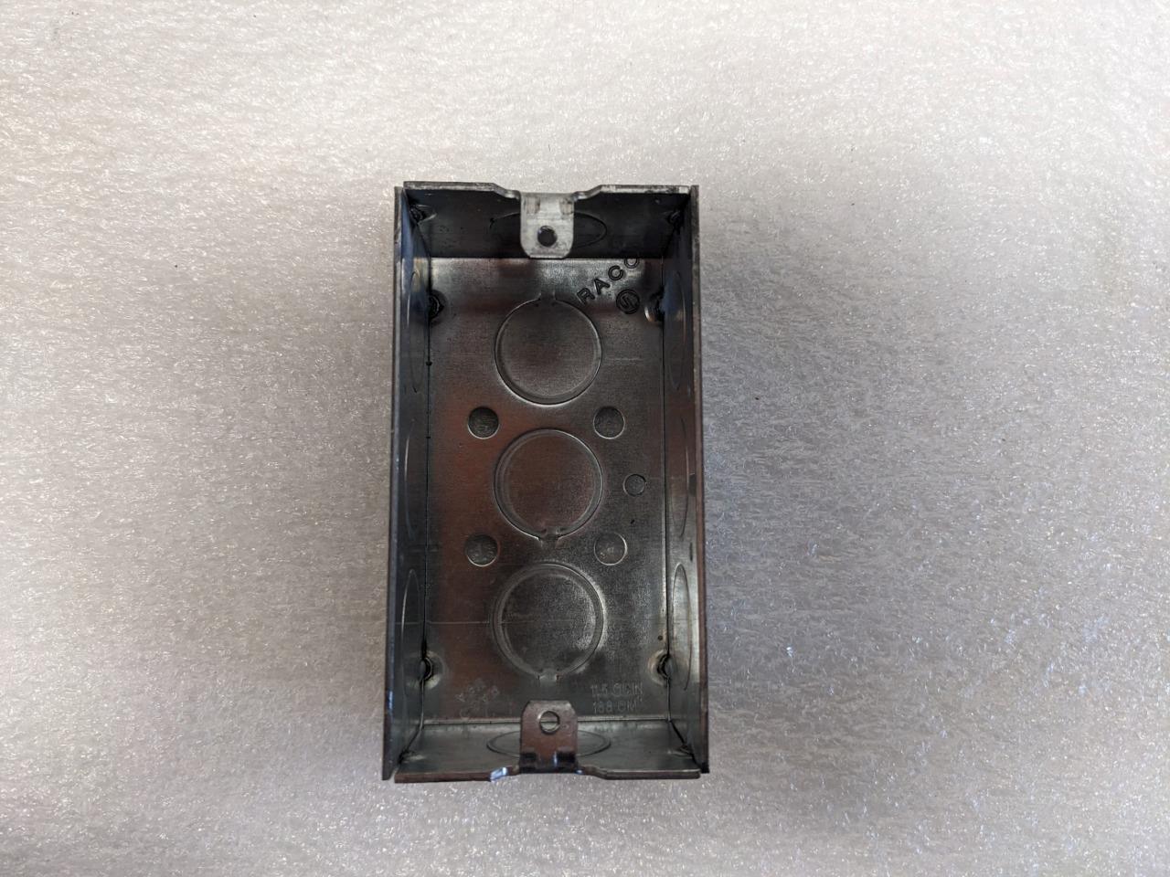 Hubbell-Raco 30309 650 Handy Box 1-1/2 IN. DEEP 1/2 IN. KO'S 4IN. X 2I. 50pc R10