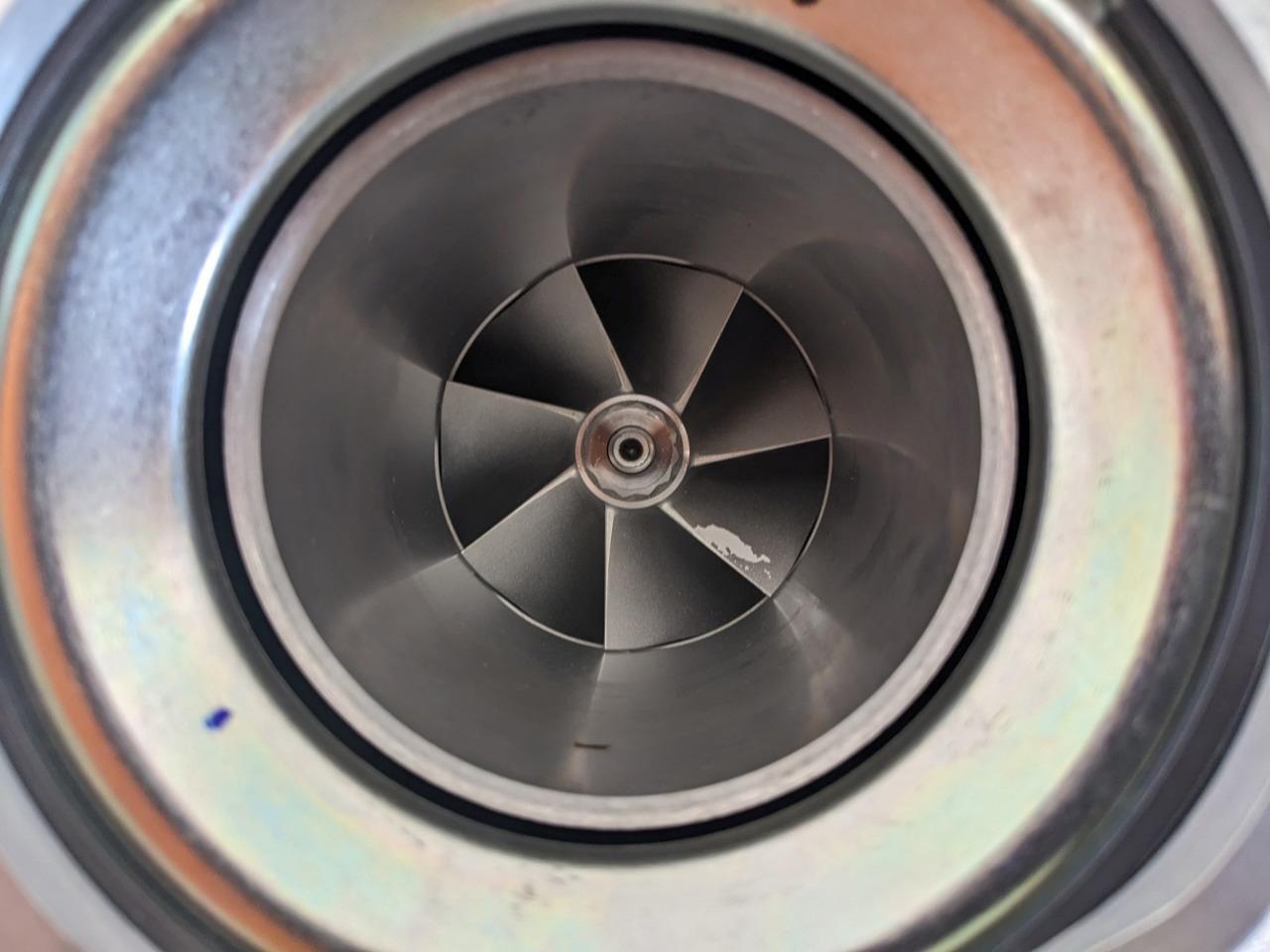 DETROIT DIESEL R23534361 TURBO Turbocharger 14L S60 Engine EPA04 REMAN E1