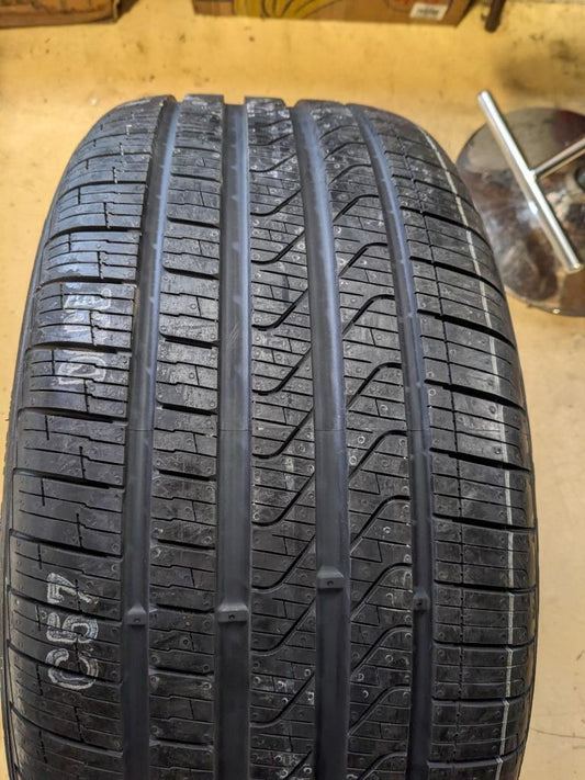 PIRELLI CINTURATO P7 A/S (*) RUNFLAT P 275 35 19 100H SL TIRE 3120400 CQ3