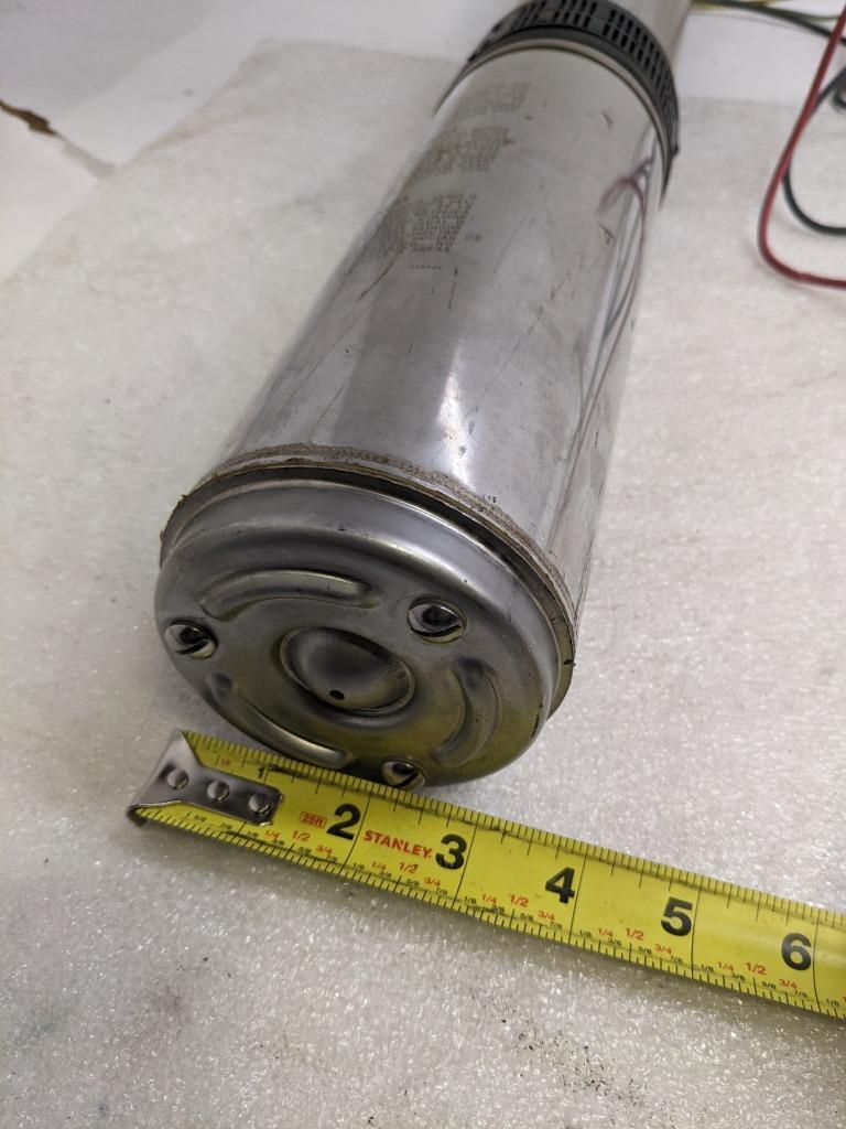 JACUZZI SUBMERSIBLE WELL WATER PUMP 3-WIRE 230V 60HZ 8GPM 3/4HP NEW H2