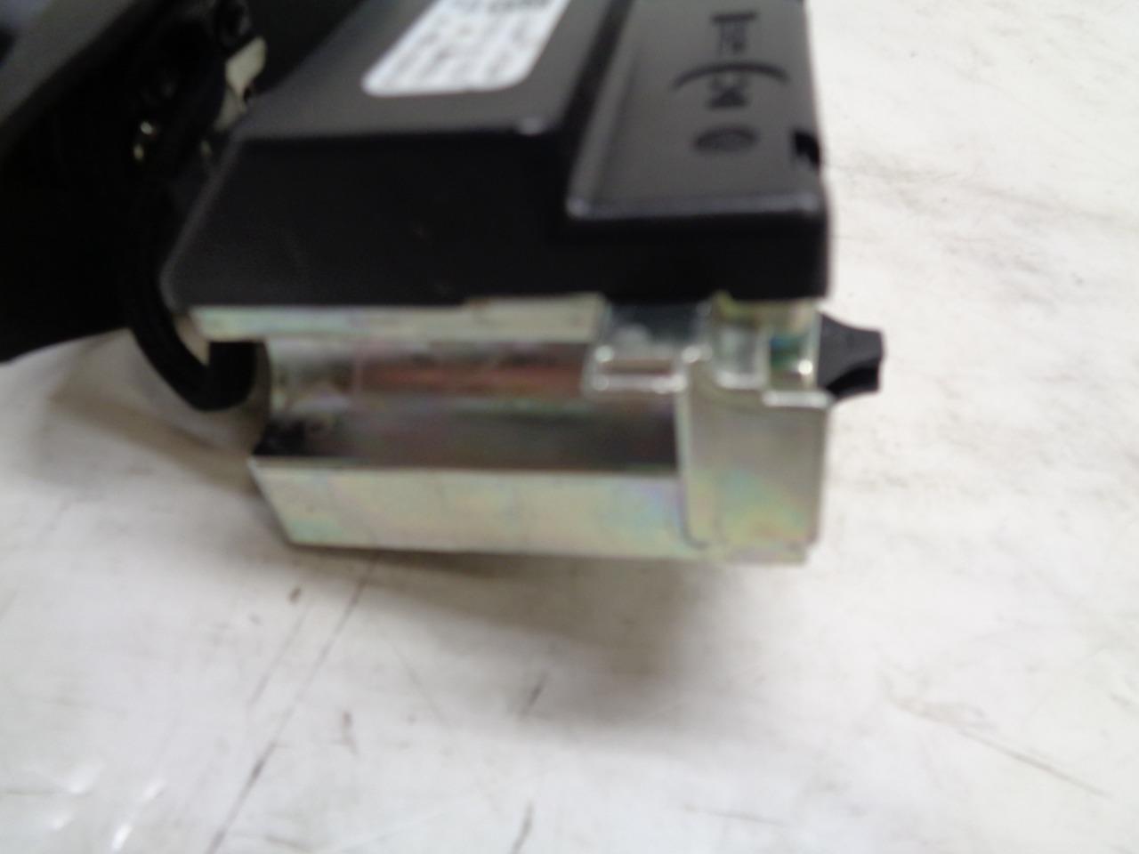 NEW FREIGHTLINER CASCADIA TURN SIGNAL/WIPER SWITCH 06-89334-002 R13T6