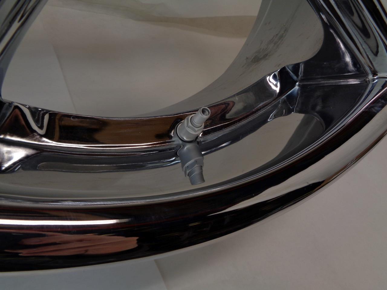 PAIR OF LEXANI R-FOUR FULL CHROME 20x8.5 5x115 +15 WHEELS SR