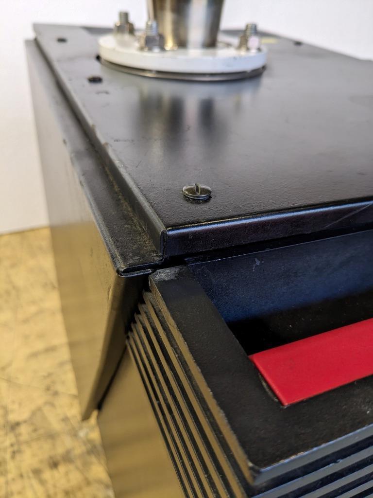 LEYBOLD DRYVAC VACCUM PUMP 100P 400VAC 7.5A 60HZ 4KW 3000RPM 13885 B2