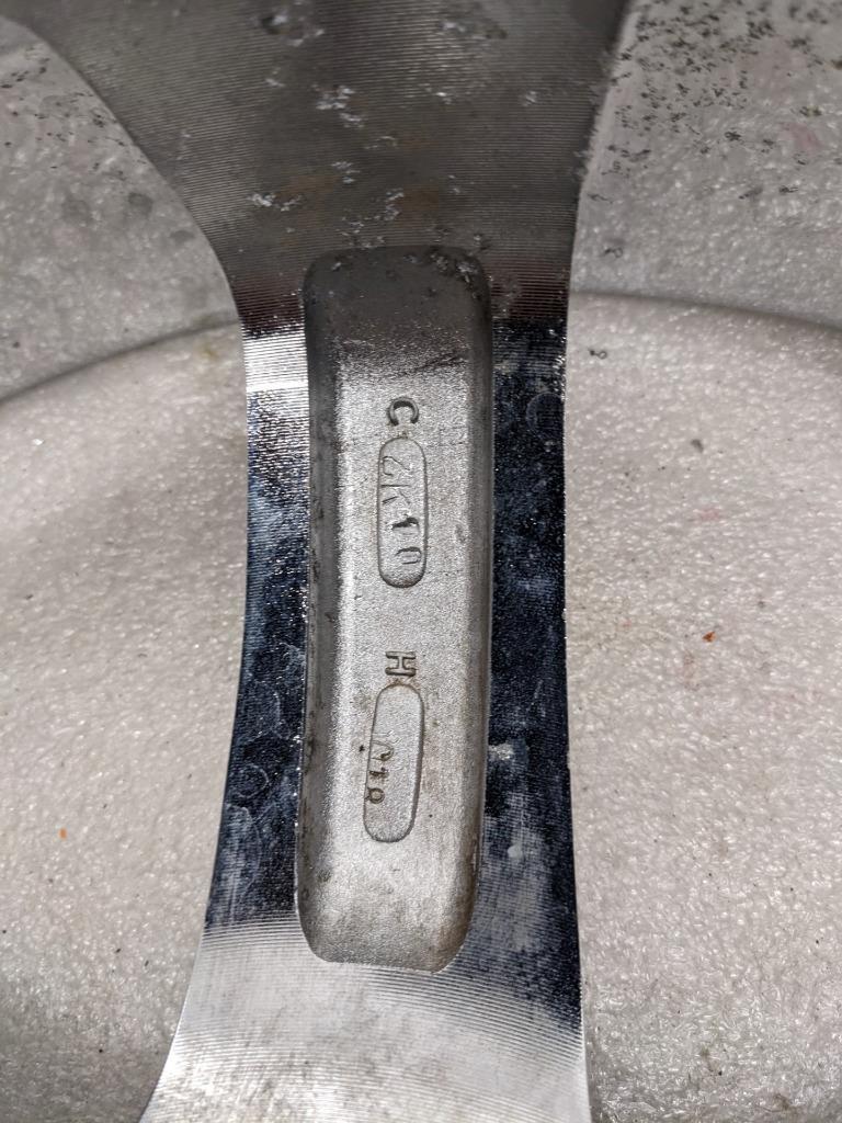 PAIR OF LEXANI LX-6 CHROME CUSTOM WHEELS 20X8.5 ET15 5X115 DISCONTINUED USED B2