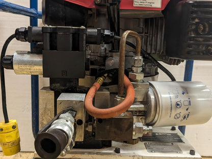 POWER TEAM 913F GAS POWERED HYD POWERIG W/ 4-CYCLE GAS MOTOR B2