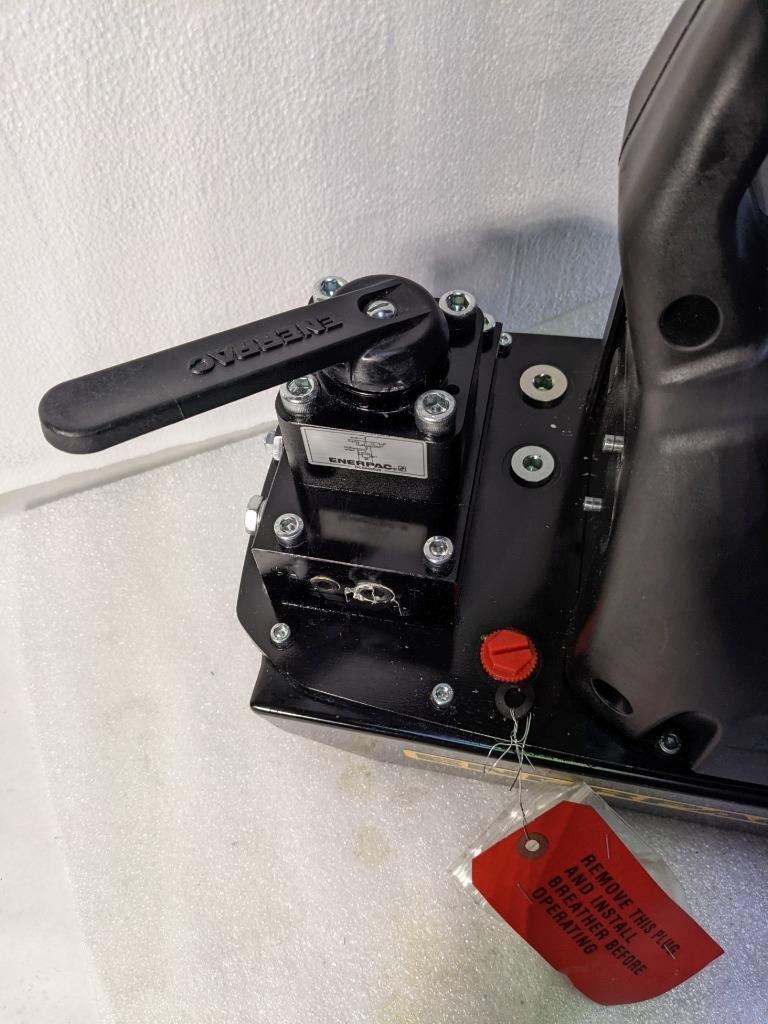 ENERPAC ZU4308MB HYDRAULIC ELECTRIC PUMP 10,000 PSI 115VAC 60 CU IN/MIN NEW R3