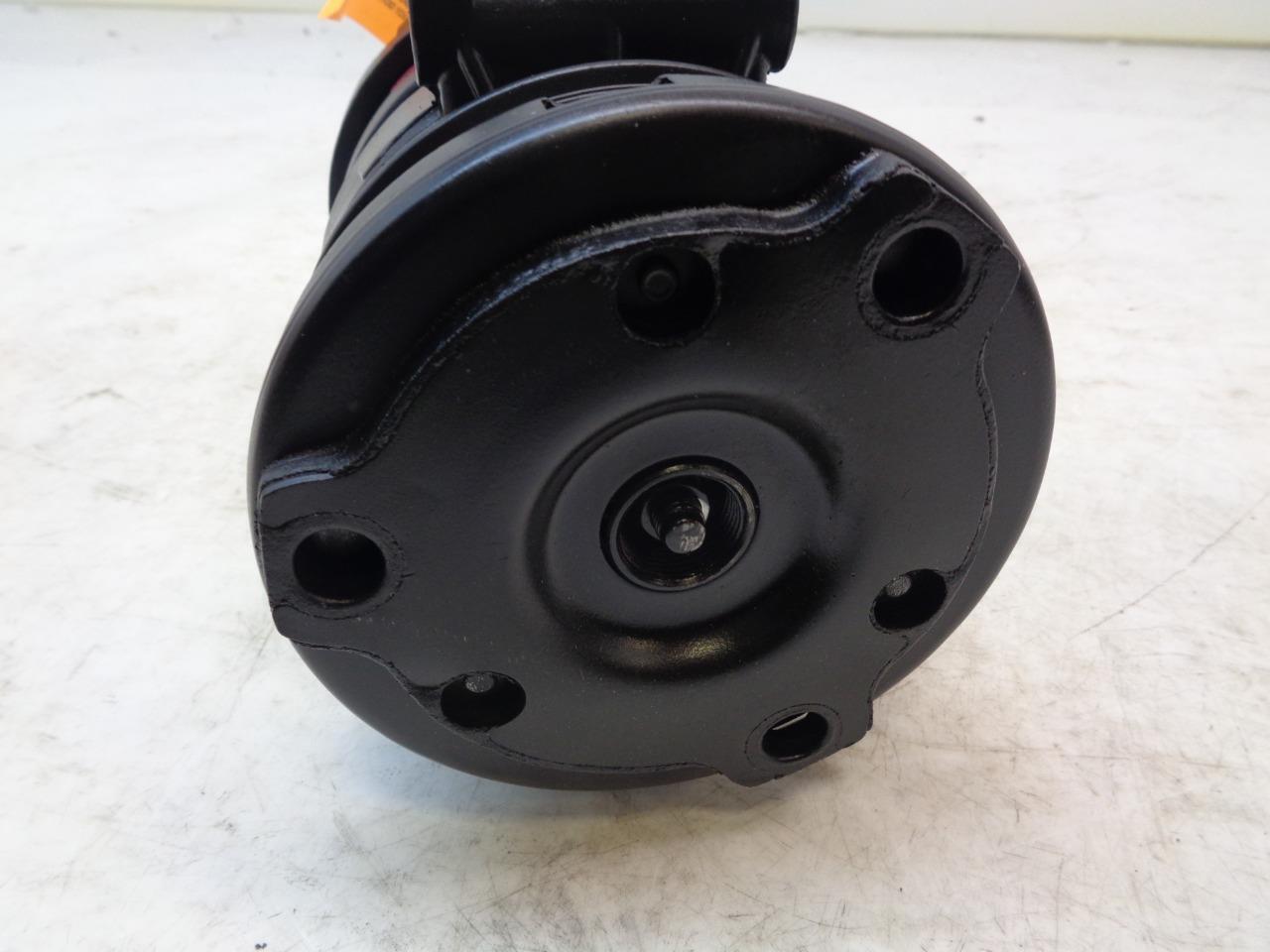 REMAN CARQUEST 251283 AC COMPRESSOR CADILLAC, CHEVY, GMC, ISUZU 1996-02 R1