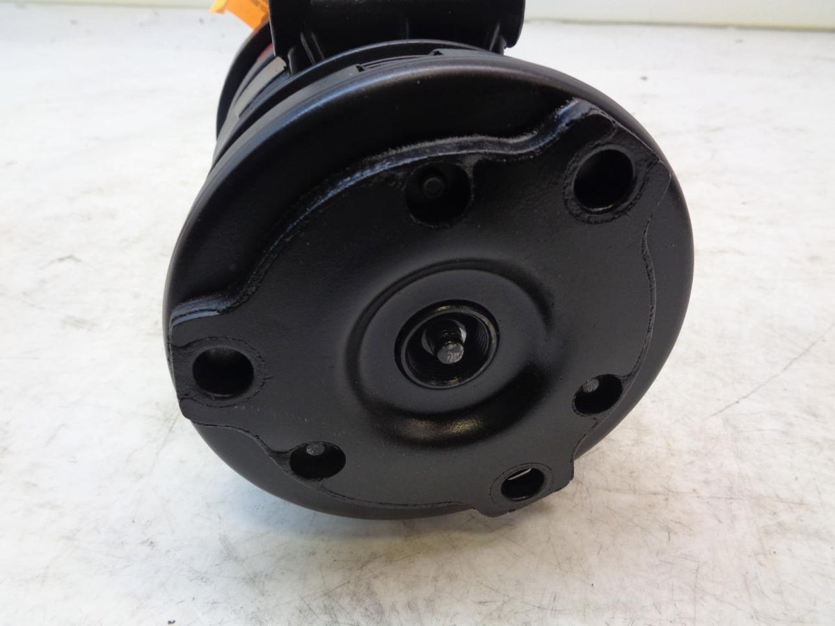 REMAN CARQUEST 251283 AC COMPRESSOR CADILLAC, CHEVY, GMC, ISUZU 1996-02 R1