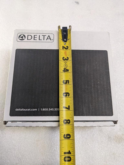 DELTA TESLA SINGLE-HANDLE 3-SPRAY SHOWER FAUCET TRIM KIT T17252-SS NEW R27