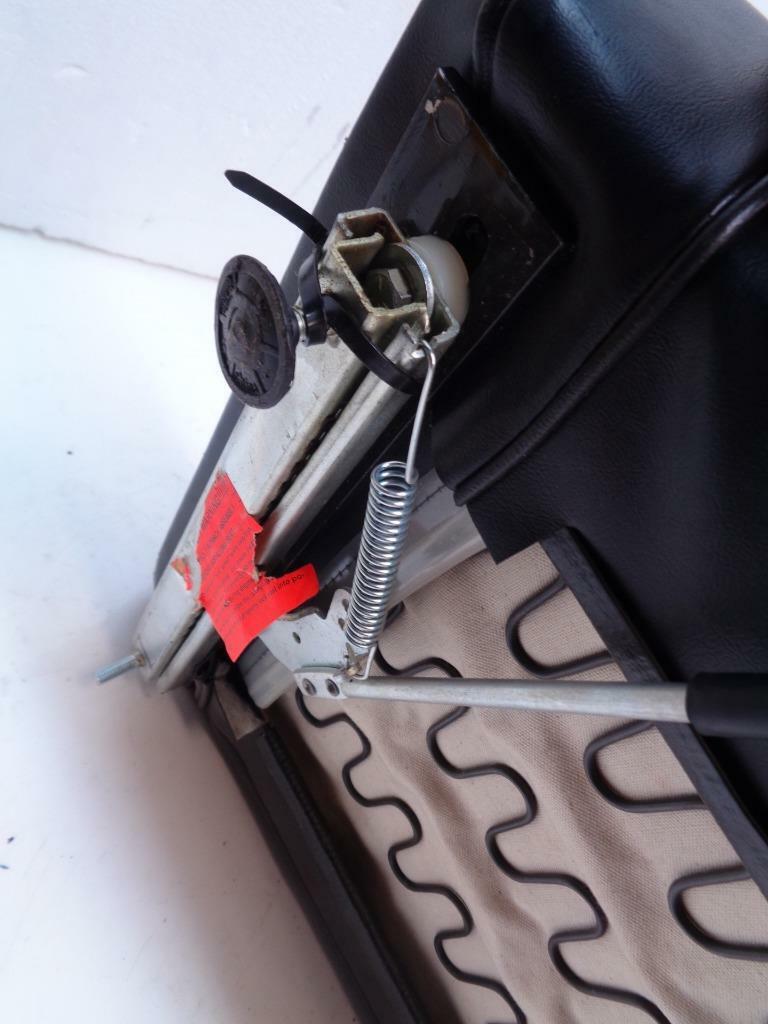 NEW GENUINE CAT INDUSTRIAL MULTI TERRAIN LOADER BLACK VINYL CUSHION SEAT SR