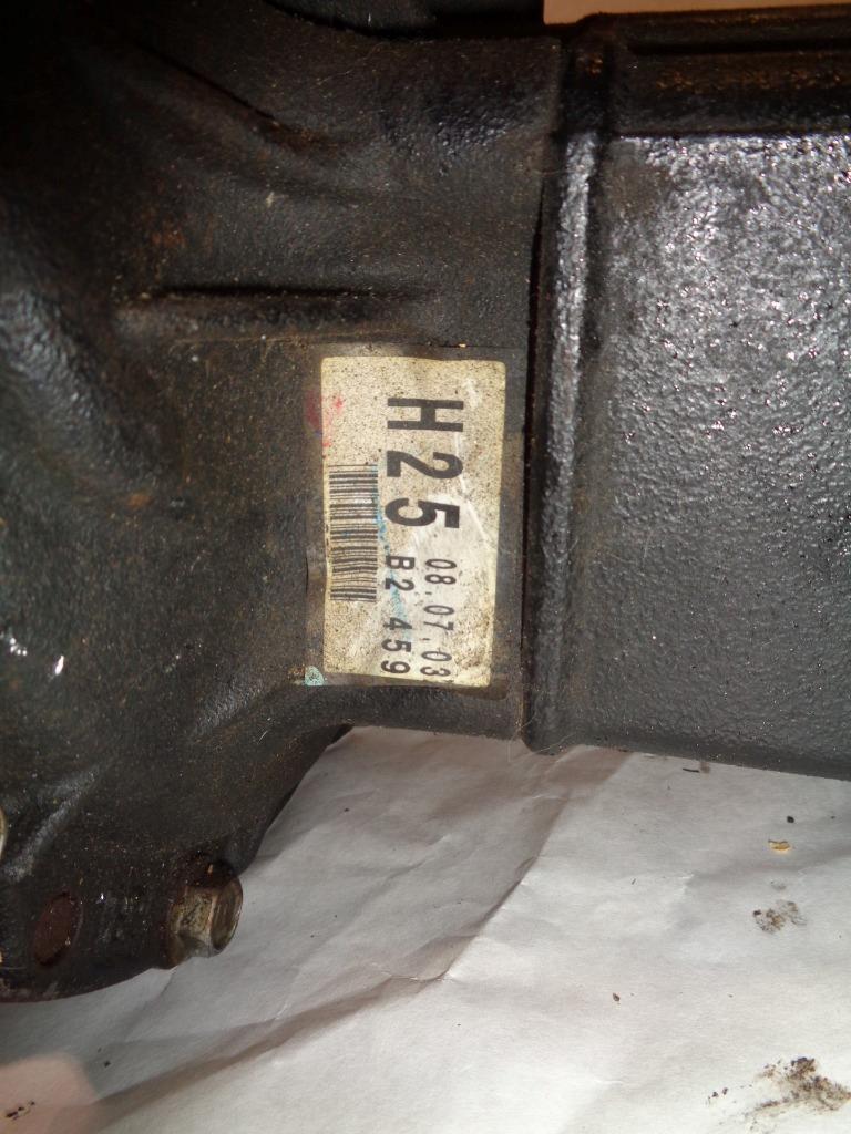 USED FRONT AXLE DIFFERENTIAL CARRIER TOYOTA 05-15 3.73 RATIO MANUAL H25 R8