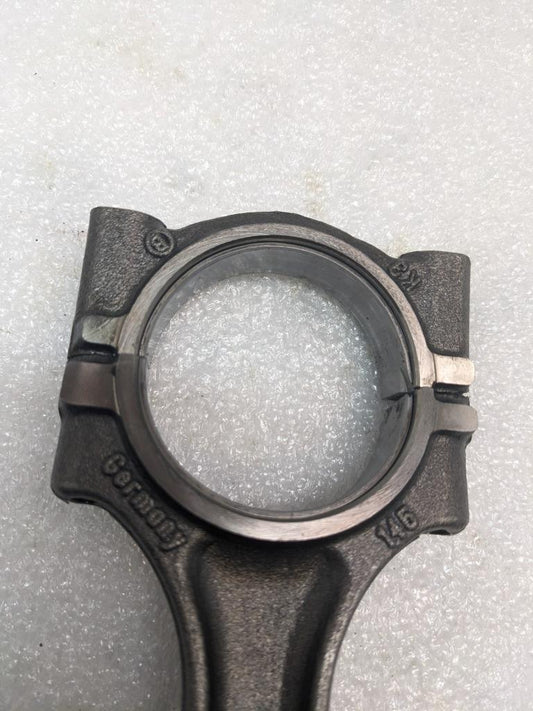 PORSCHE 986 BOXSTER 2.7L PISTON W/CONNECTING ROD #2 9961031028R USED 996GL2T1