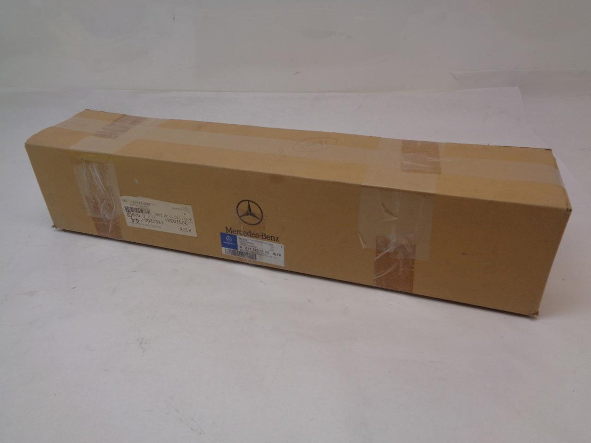 GENUINE 2003-09 MERCEDES E55 320/350/550 LEFT PANEL WOOD TRIM 21172011228J98 SR