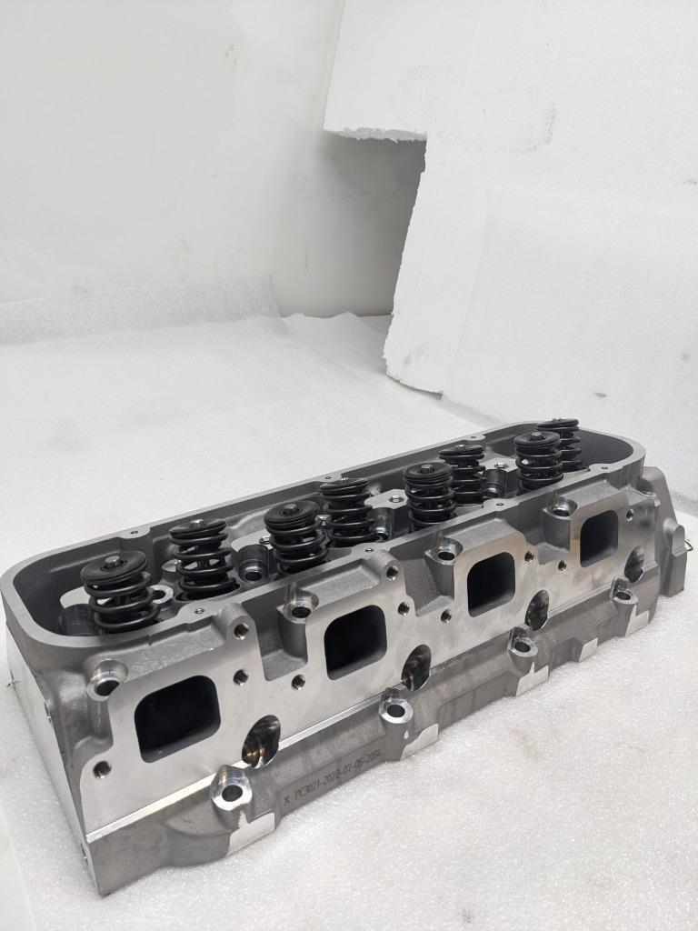 SINGLE CHEVY COMPLETE ASSEMBLED ALUMINUM CYLINDER HEAD CAMBER XPC3021 NEW I2