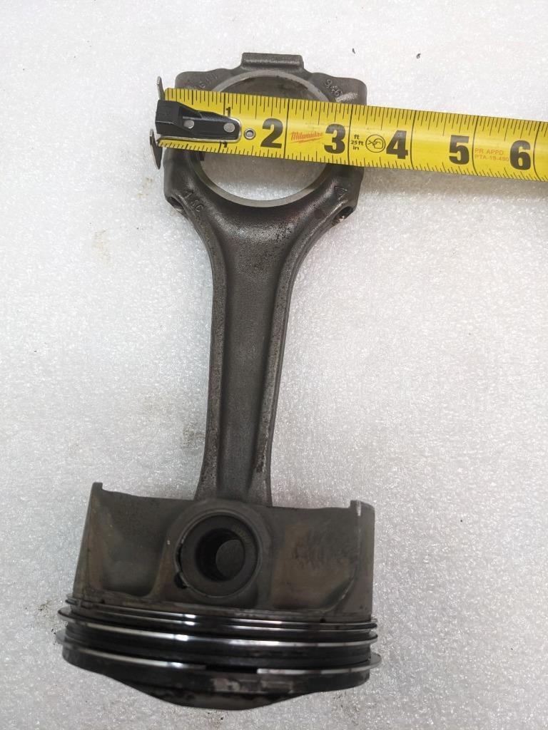 PORSCHE CAYENNE PISTON CONNECTING ROD #3 (CRACKED) 9461191R USED R24