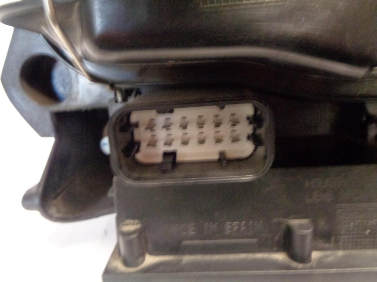 PORSCHE CAYENNE LEFT HID HEADLIGHT 7L5 941 029 AA WITH MOUNTING BRACKET USED R31