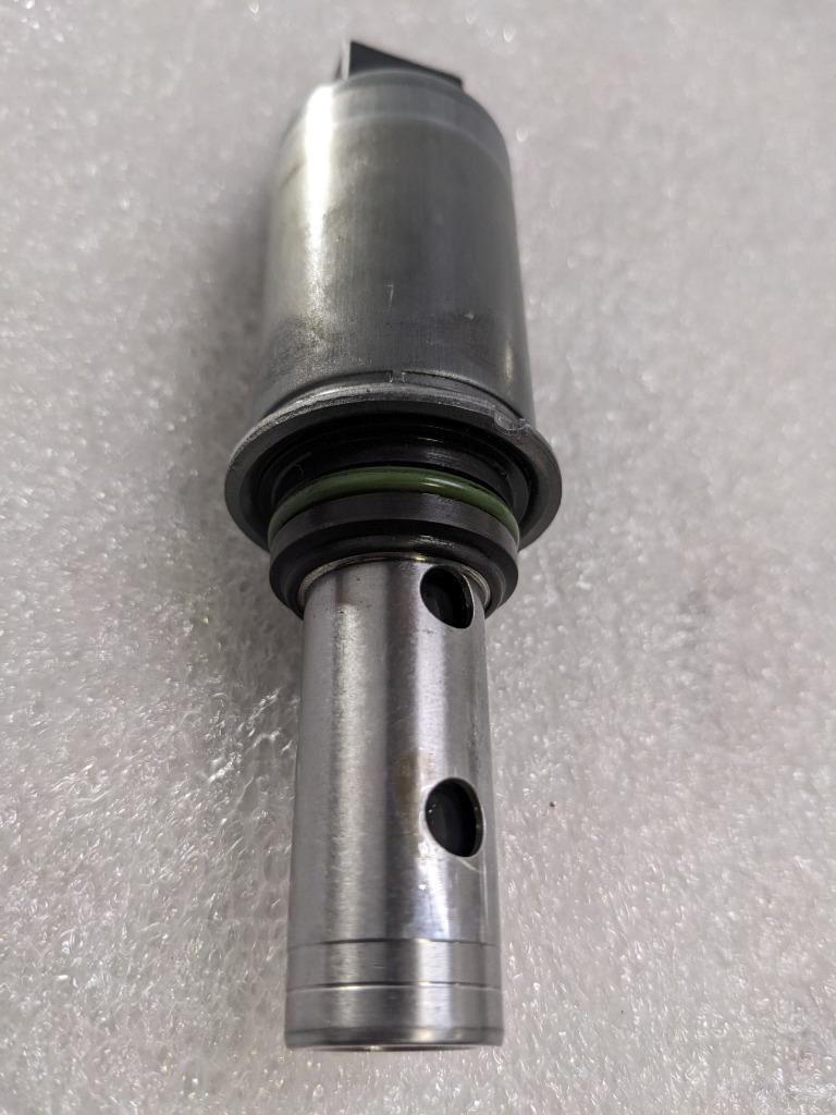 PORSCHE BOXSTER CAYMAN/911 CAMSHAFT ADJUSTER SOLENOID 99610530305 USED 996B.GLT3