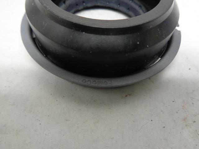 GENUINE FORD 1997-2011 EXTENSION HOUSING SEAL 7W7Z-7052-A R15