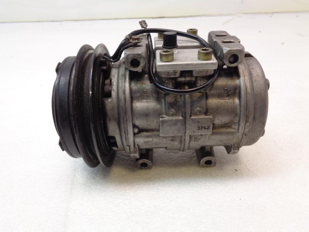 USED NIPPONDENSO 047200-3612 AC COMPRESSOR FOR 1985-89 PORSCHE 911 R3