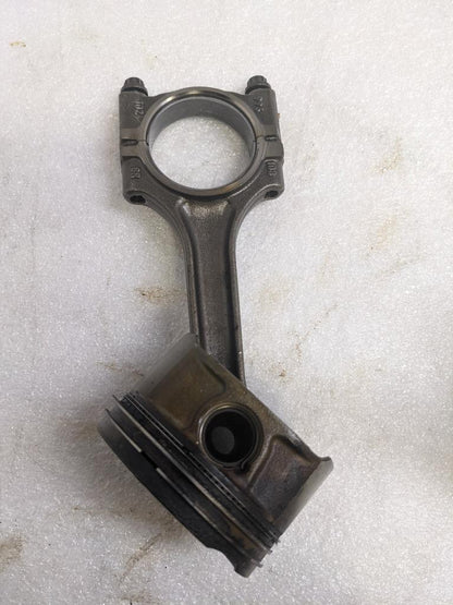 PORSCHE 996/911 CONNECTING PISTON RODS 9961031028R #3 USED 996BGL2T2
