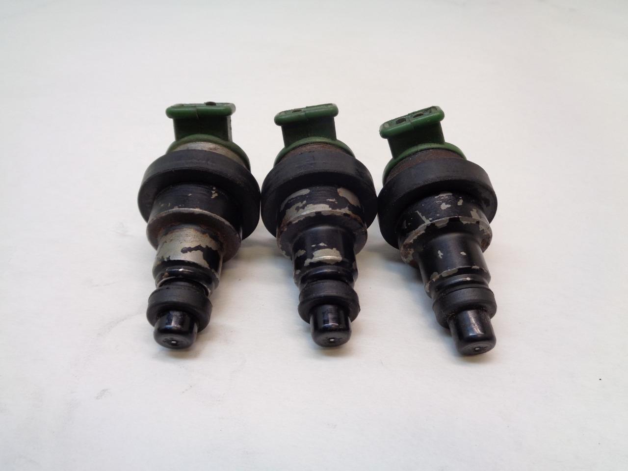 1 D-JETRONIC MERCEDES VOLVO FUEL INJECTOR NO PART# R13