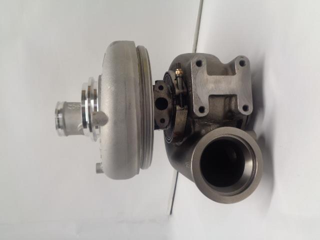 NEW JOHN DEERE TURBOCHARGER GENUINE OEM RE550179  E2